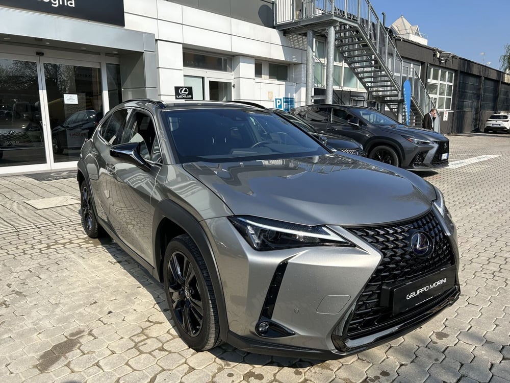 Lexus UX usata a Bologna (4)
