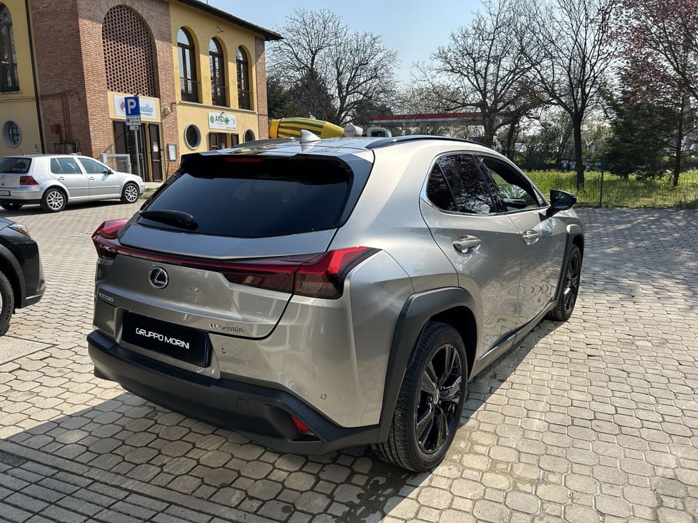 Lexus UX usata a Bologna (6)