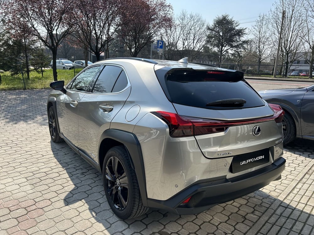 Lexus UX usata a Bologna (8)