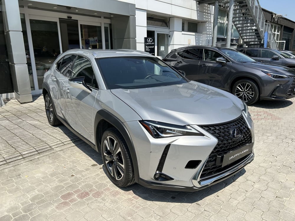 Lexus UX usata a Bologna (4)