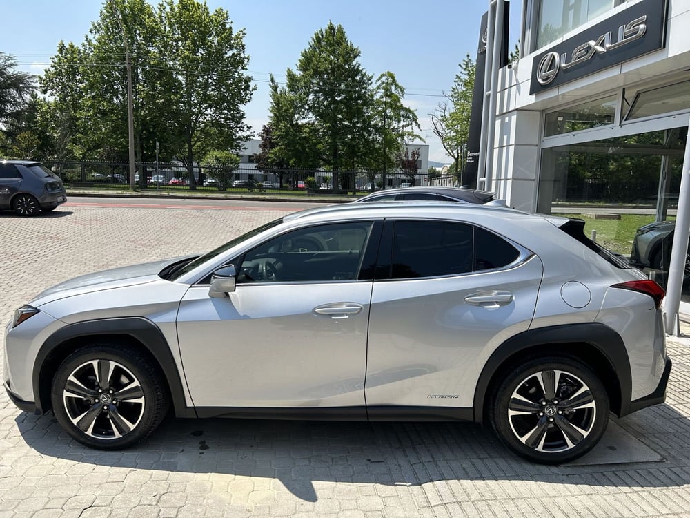 Lexus UX usata a Bologna (9)