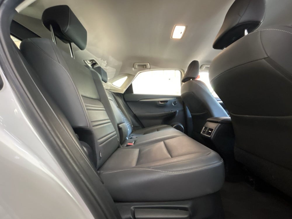 Lexus NX usata a Bologna (11)