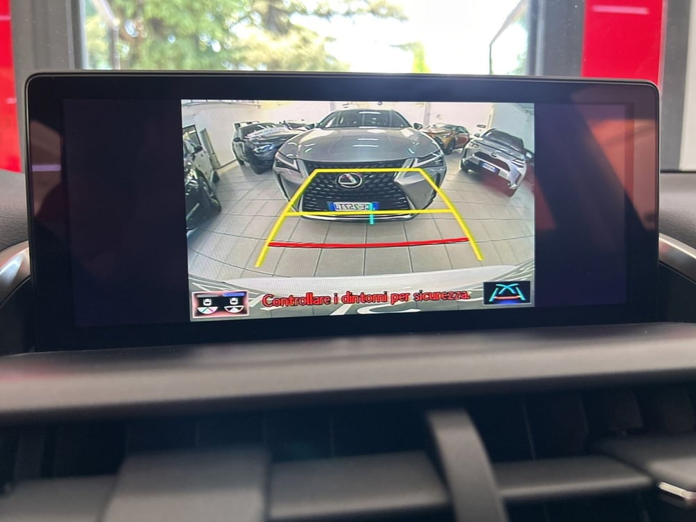 Lexus NX usata a Bologna (16)