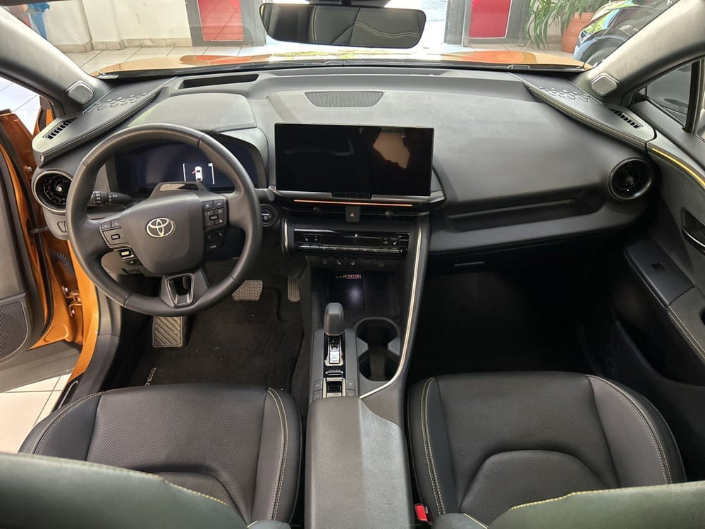 Toyota Toyota C-HR usata a Bologna (10)