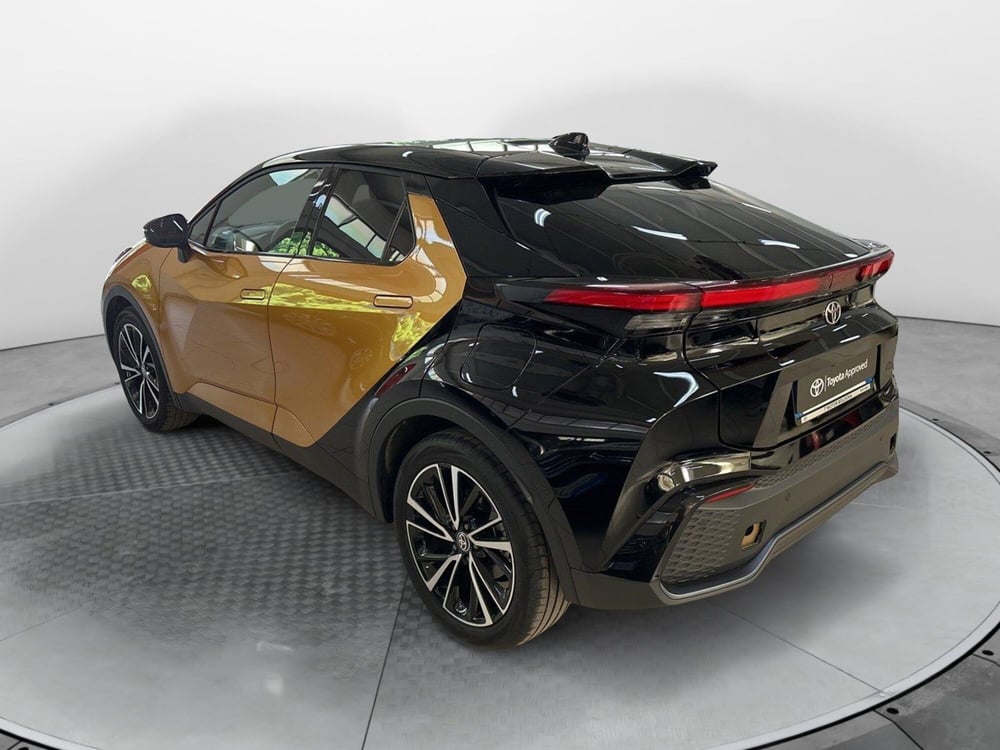 Toyota Toyota C-HR usata a Bologna (5)