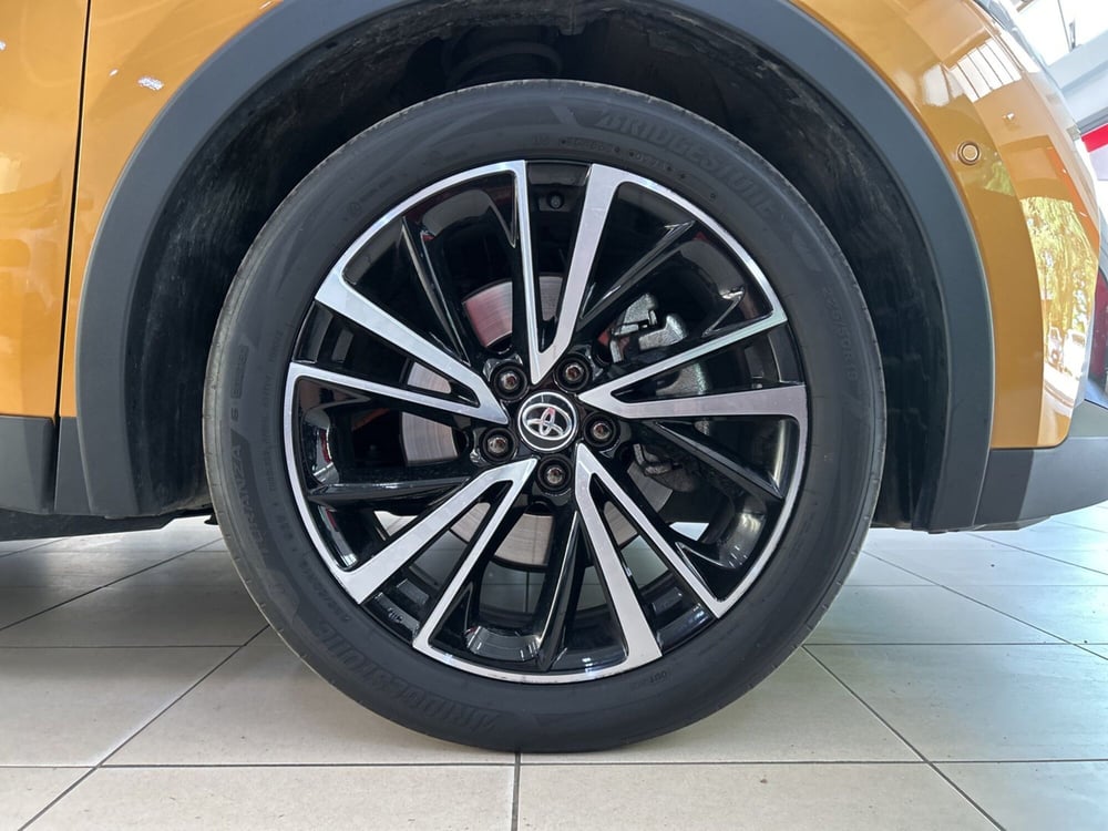 Toyota Toyota C-HR usata a Bologna (7)