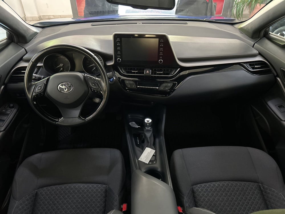 Toyota Toyota C-HR usata a Bologna (10)