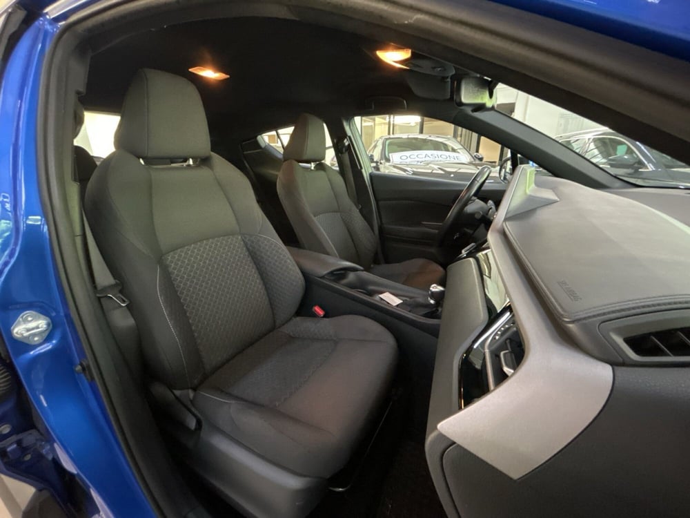 Toyota Toyota C-HR usata a Bologna (12)