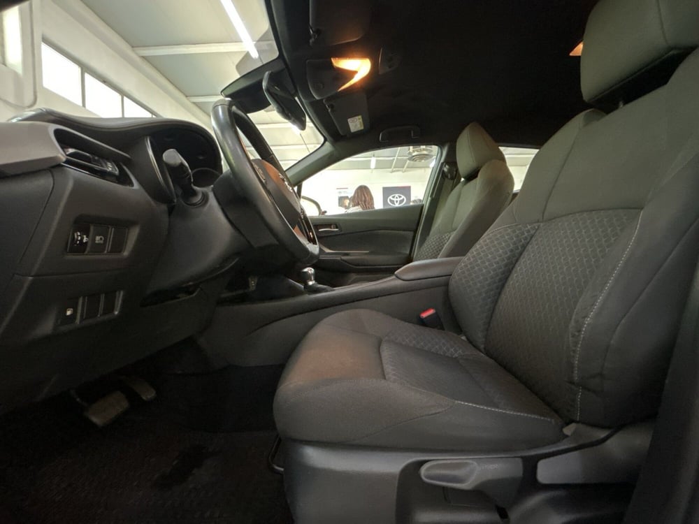 Toyota Toyota C-HR usata a Bologna (8)