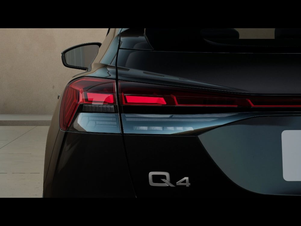 Audi Q4 Sportback nuova a Pisa (6)