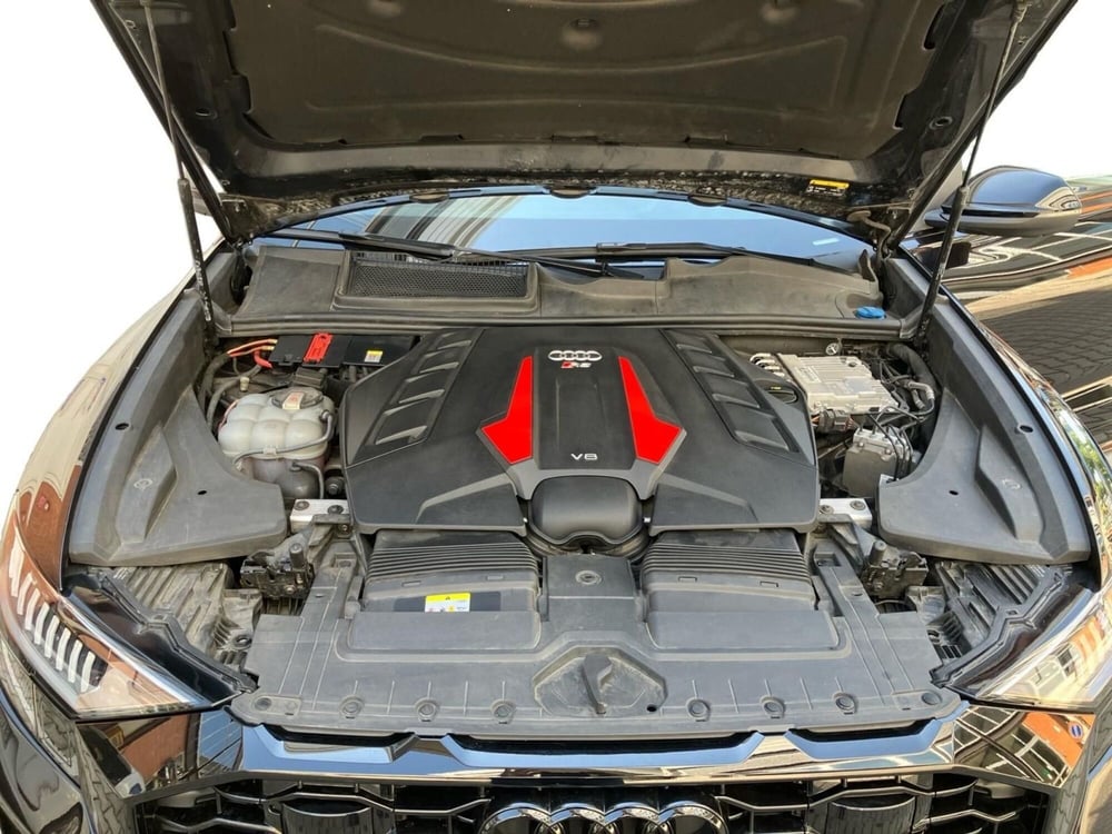 Audi RS Q8 usata a Bologna (12)
