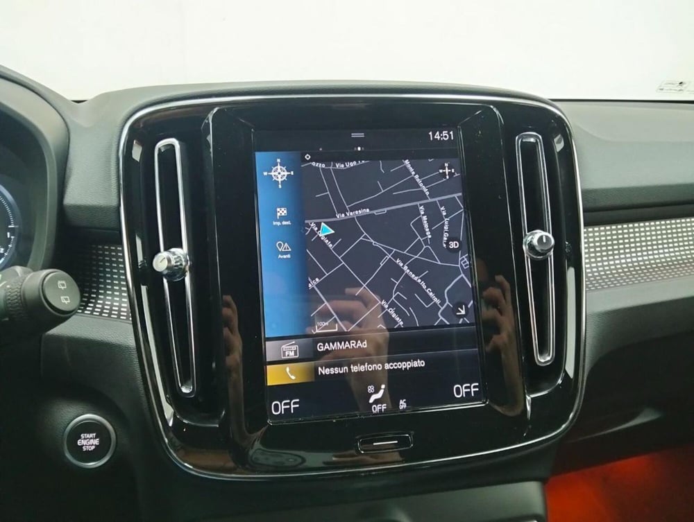 Volvo XC40 usata a Como (17)