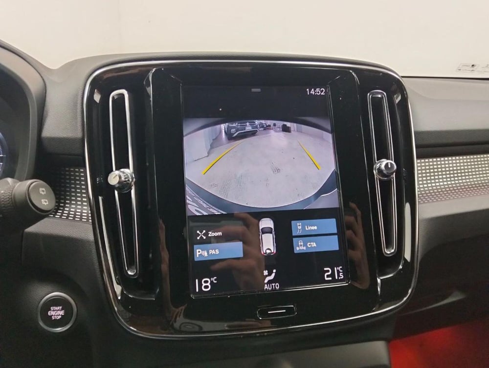 Volvo XC40 usata a Como (18)