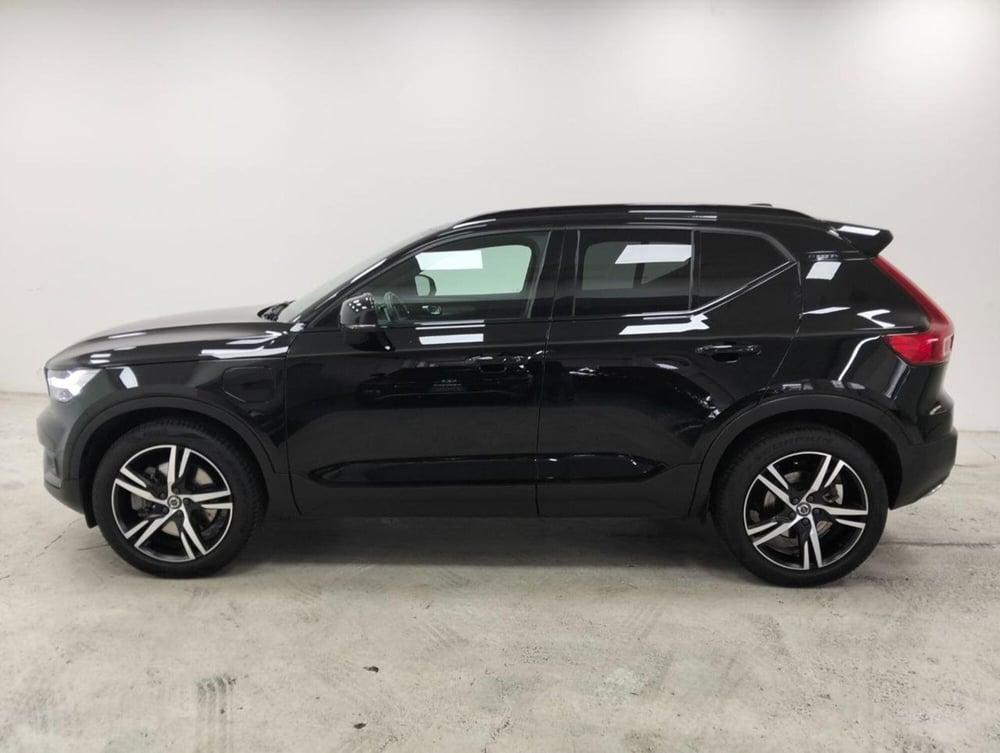 Volvo XC40 usata a Como (8)