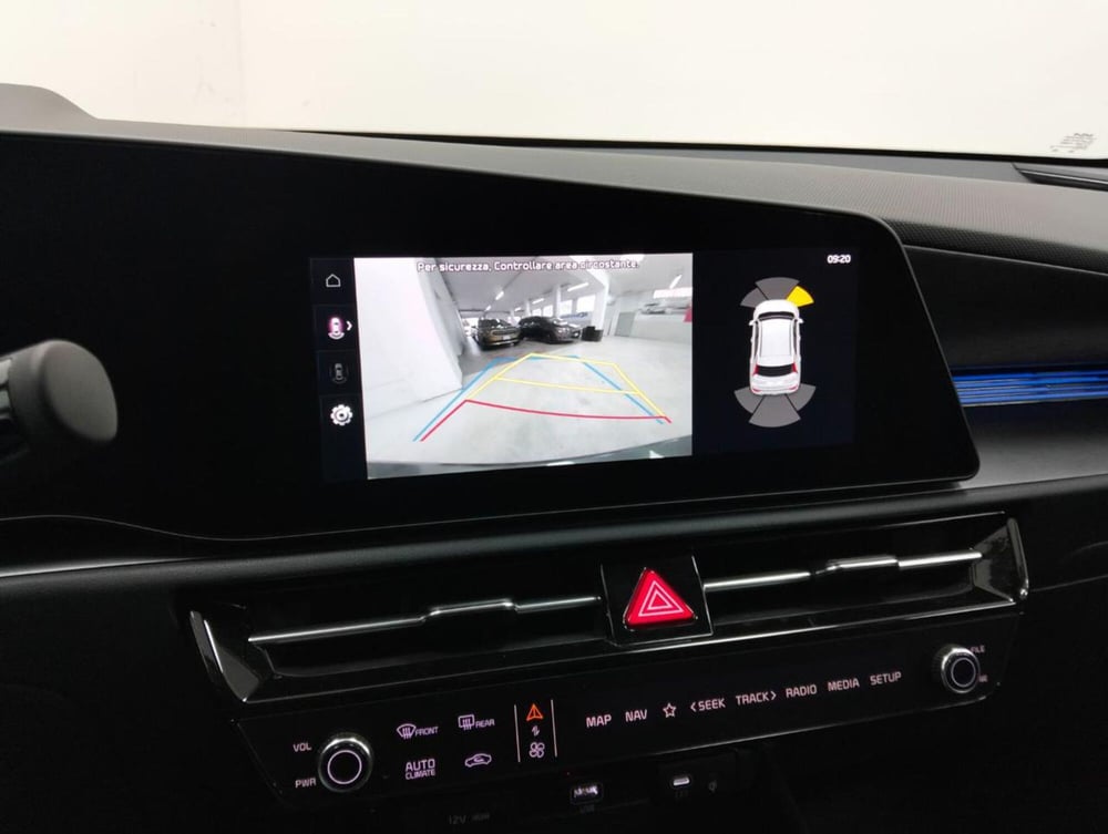 Kia Niro usata a Como (18)
