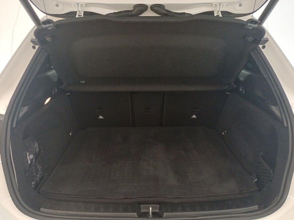 Mercedes-Benz GLA SUV usata a Bari (13)