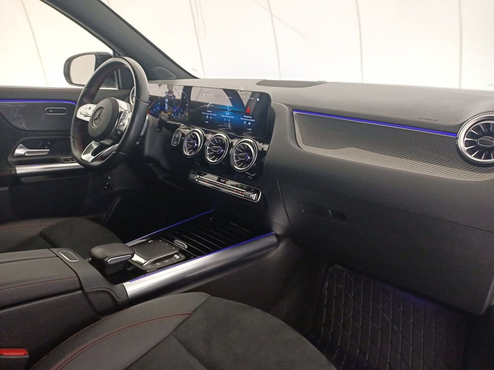 Mercedes-Benz GLA SUV usata a Bari (7)