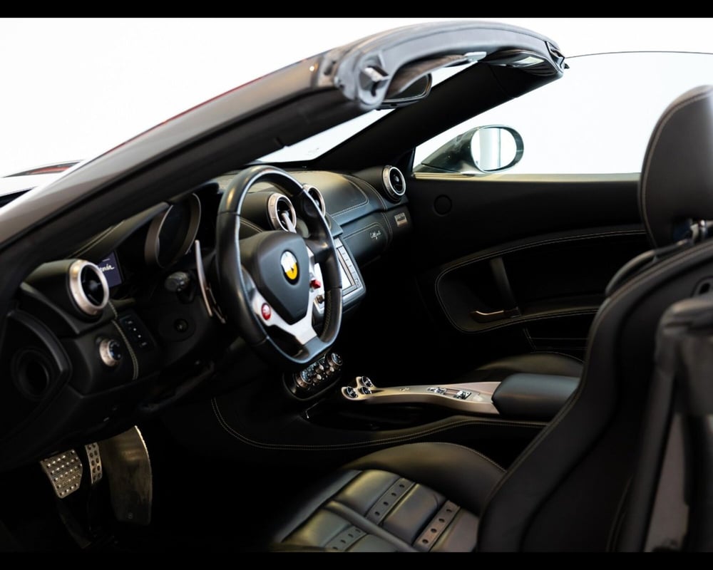 Ferrari California Spider usata a Padova (5)