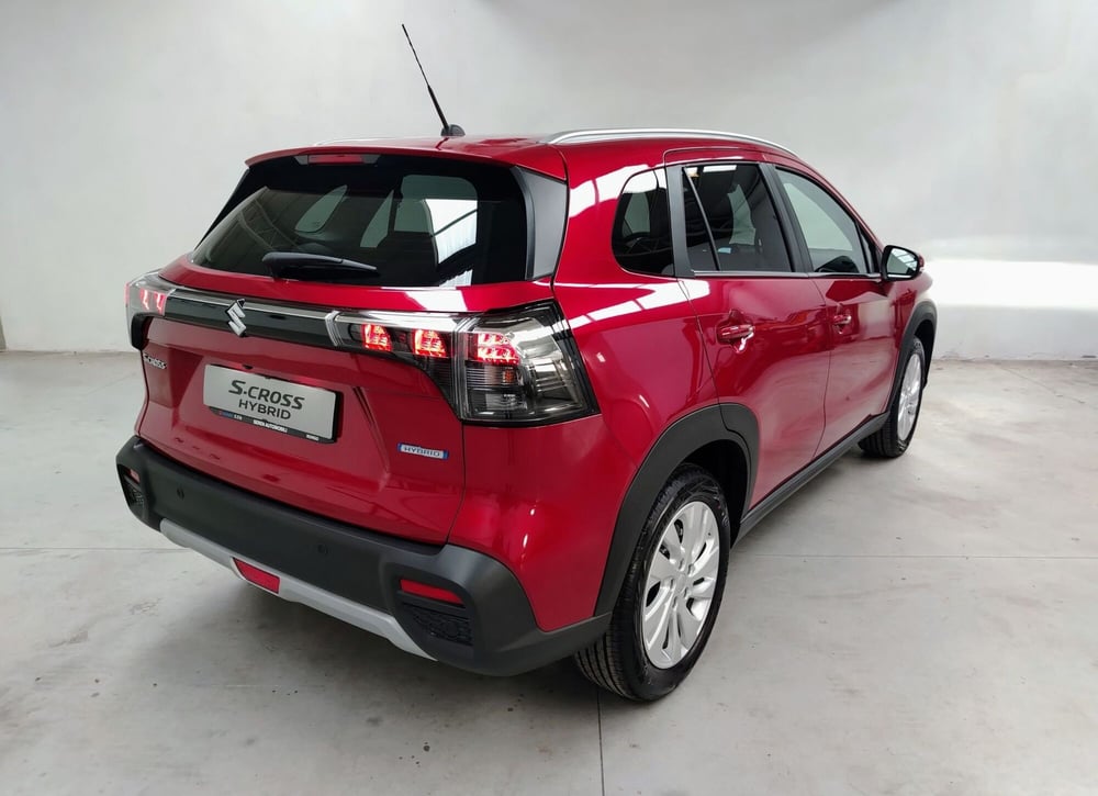Suzuki S-Cross nuova a Rovigo (13)