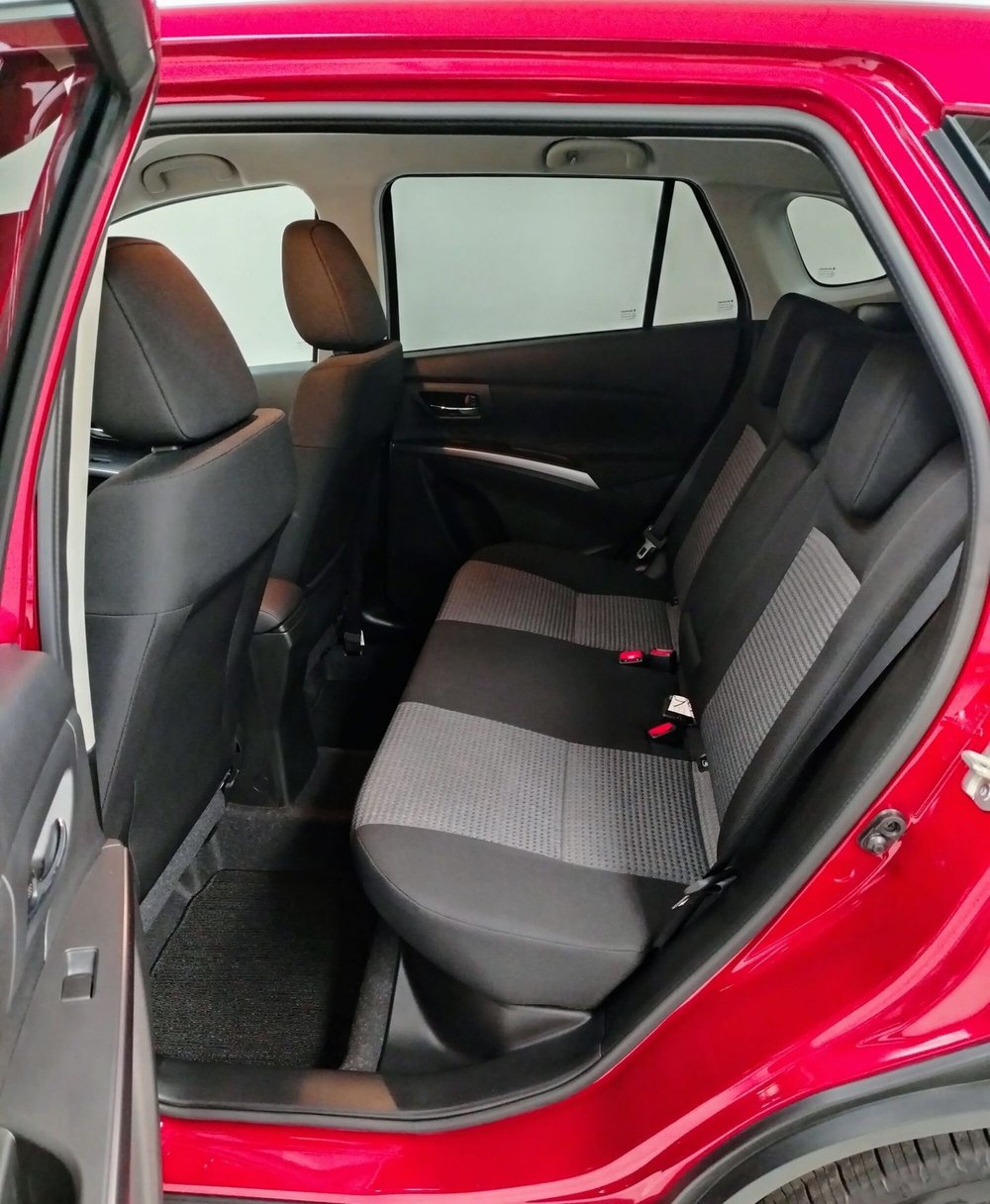 Suzuki S-Cross nuova a Rovigo (7)