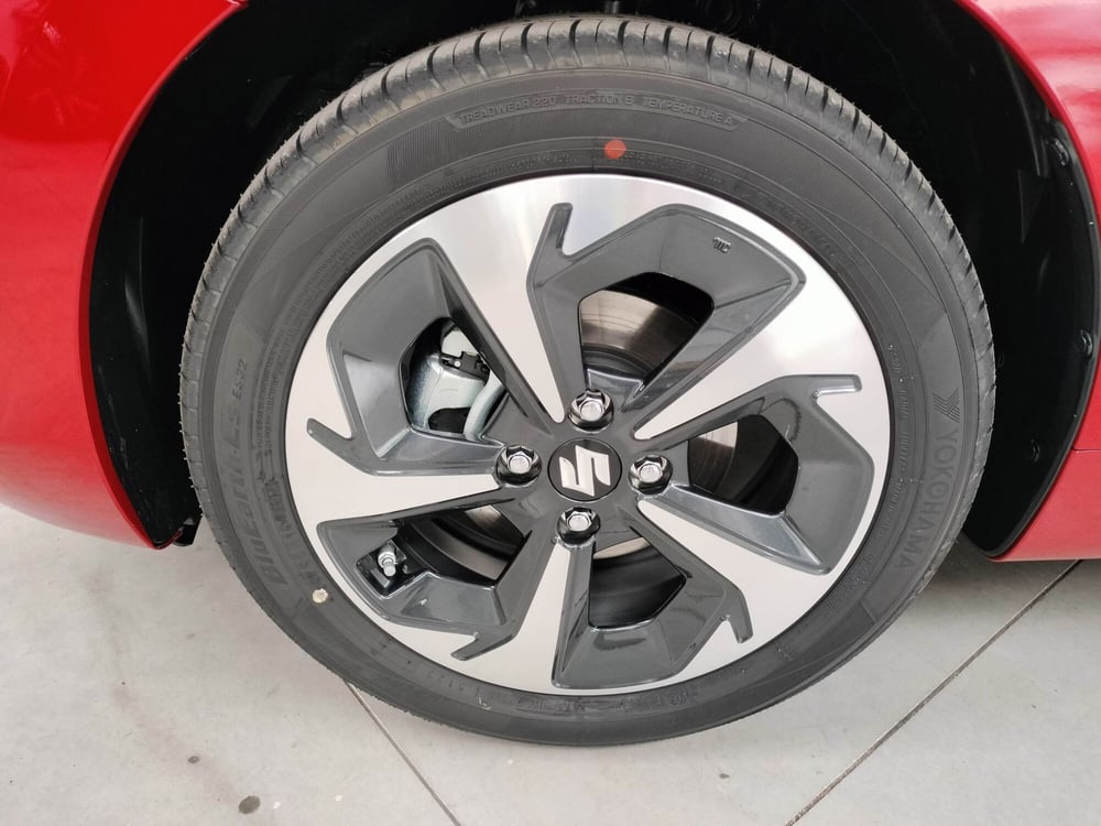 Suzuki Swift nuova a Rovigo (5)
