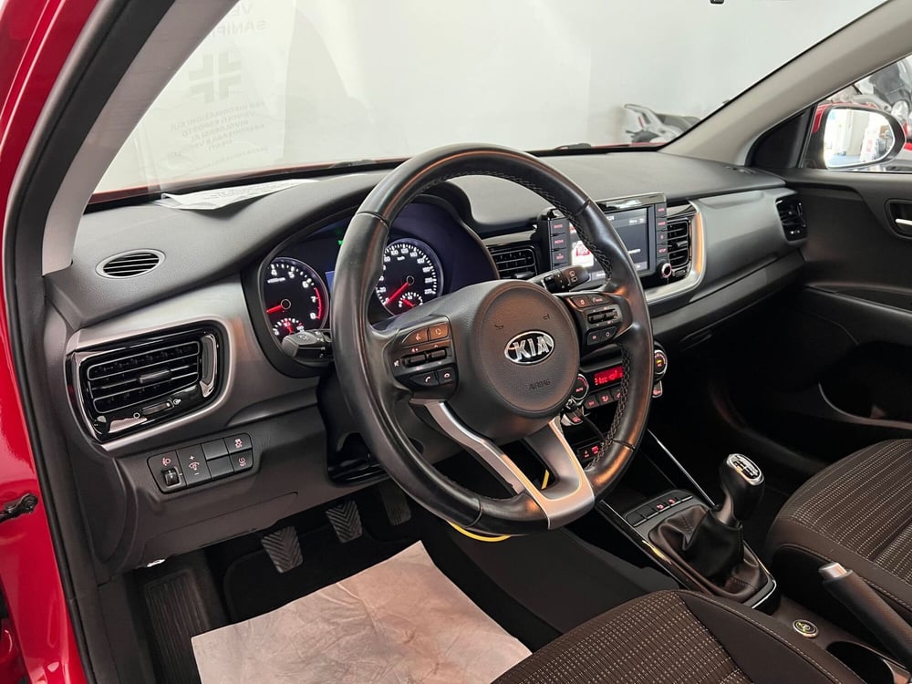 Kia Stonic usata a Bari (12)