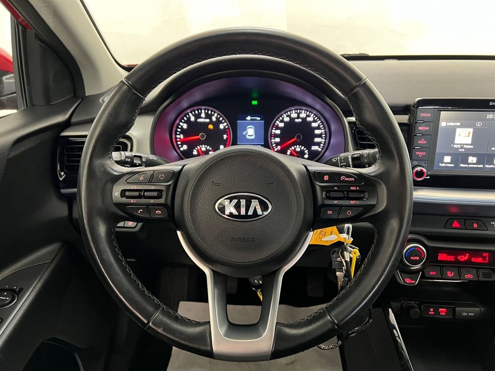 Kia Stonic usata a Bari (18)