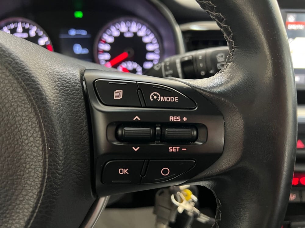 Kia Stonic usata a Bari (20)