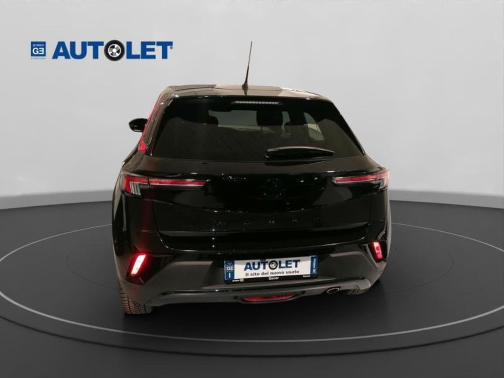 Opel Mokka usata a Genova (6)