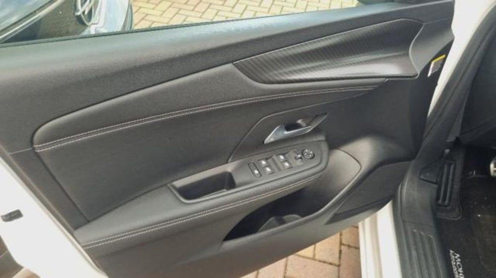 Opel Mokka usata a Savona (17)