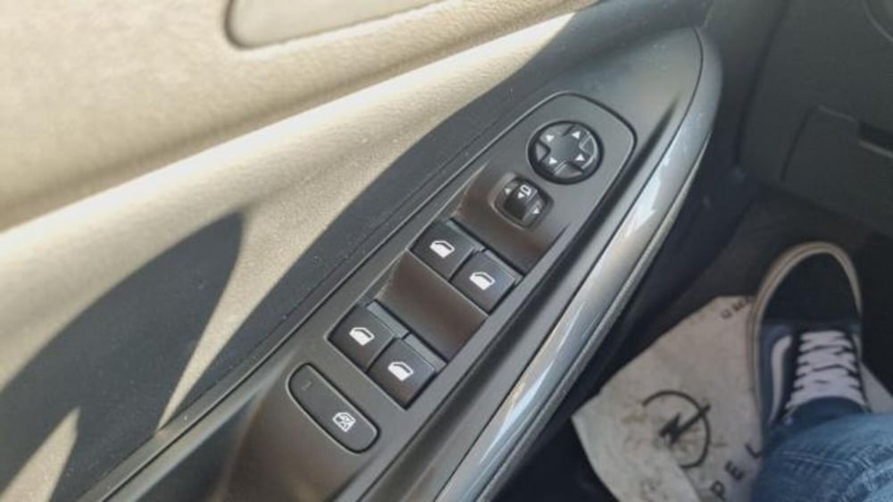 Opel Grandland X usata a Savona (11)