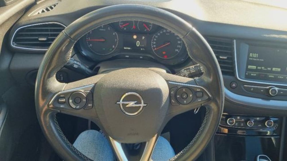 Opel Grandland X usata a Savona (13)