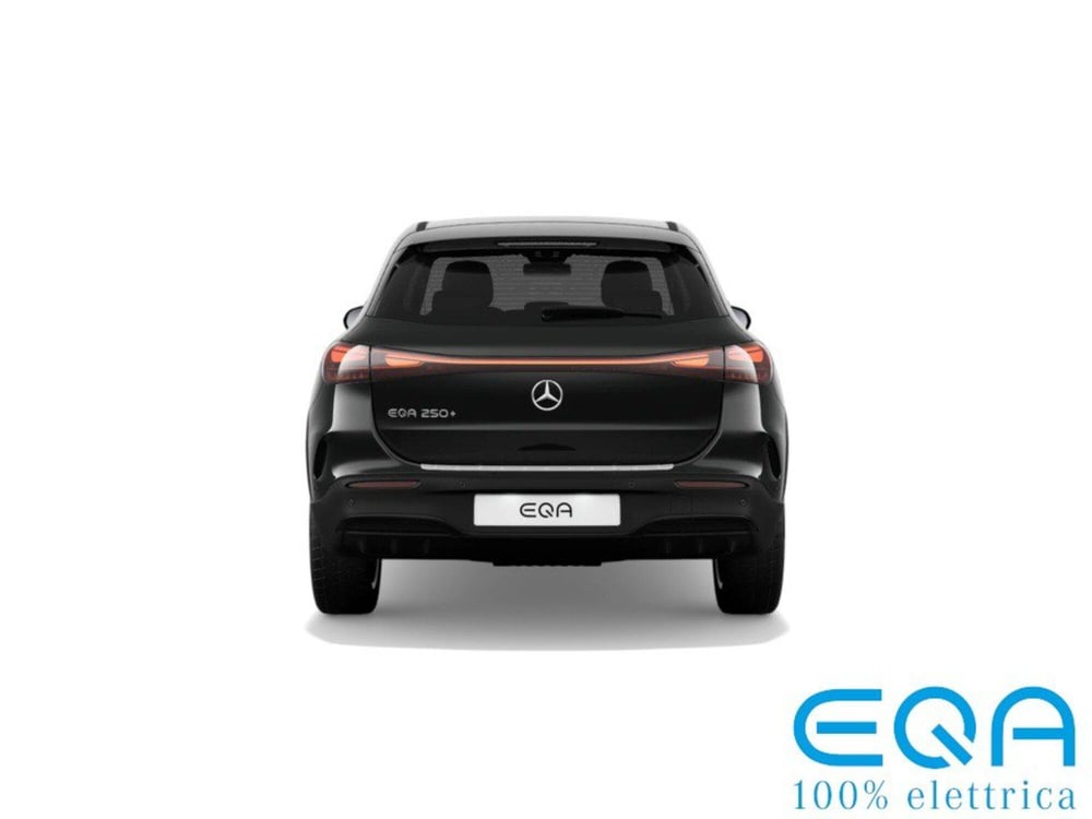 Mercedes-Benz EQA nuova a Ancona (6)