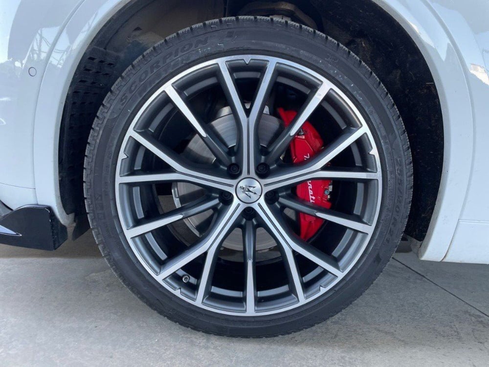 Maserati Grecale usata a Rimini (17)