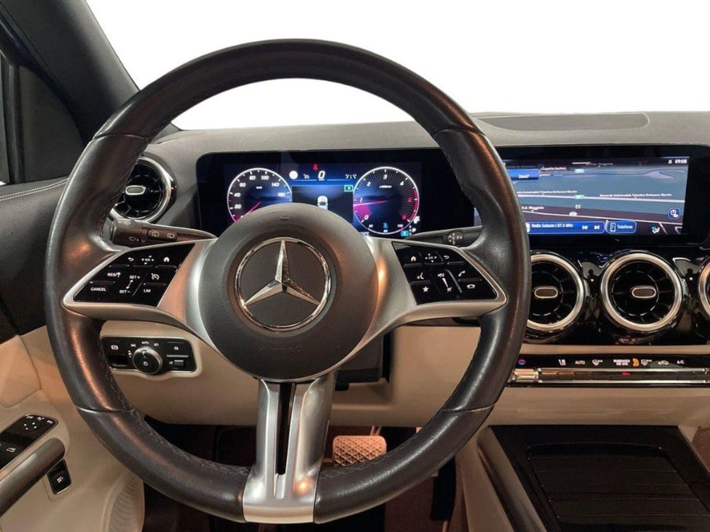 Mercedes-Benz GLA SUV usata a Rimini (11)