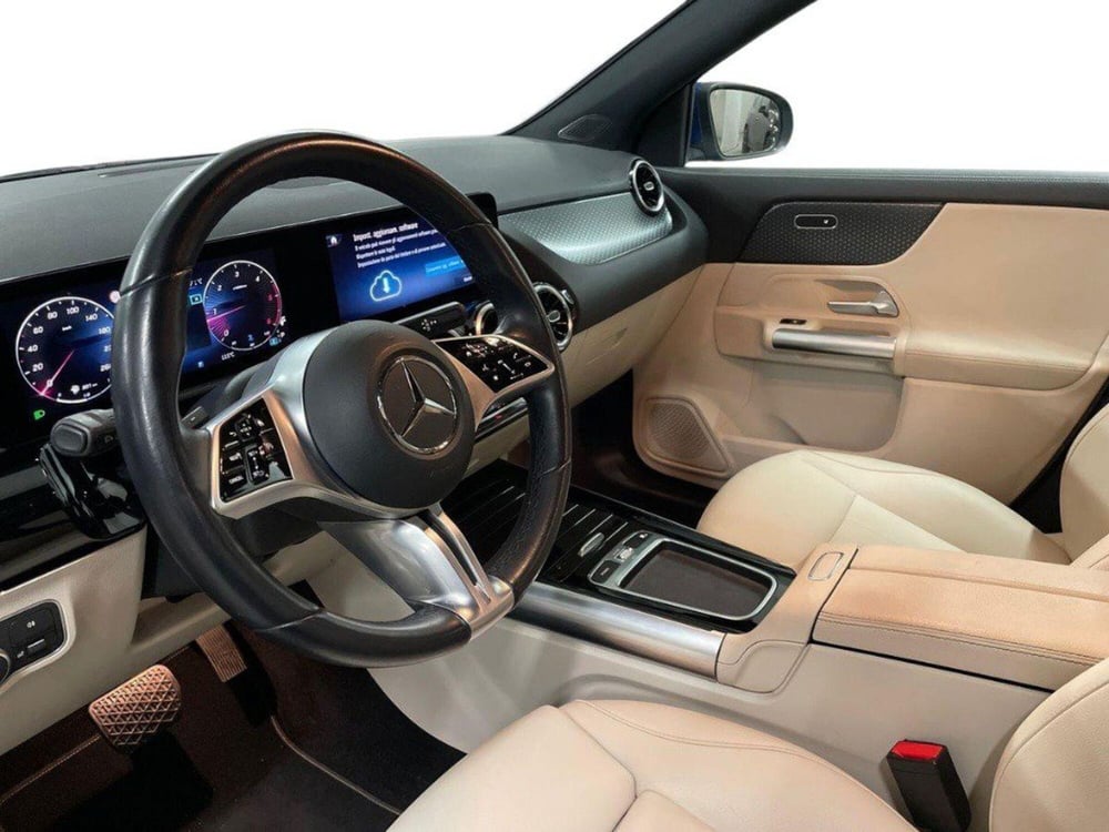 Mercedes-Benz GLA SUV usata a Rimini (16)
