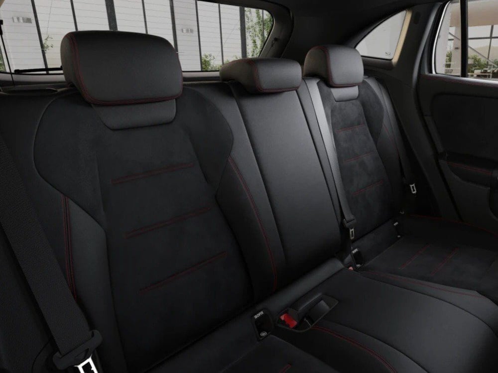 Mercedes-Benz GLA SUV nuova a Ancona (11)