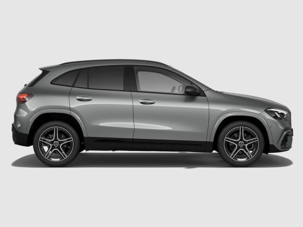 Mercedes-Benz GLA SUV nuova a Ancona (6)