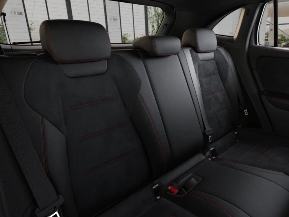 Mercedes-Benz GLA SUV nuova a Ancona (11)