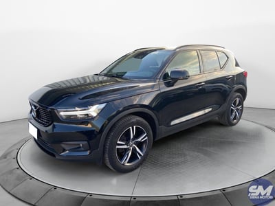 Volvo XC40 T3 Geartronic R-design del 2021 usata a Siena