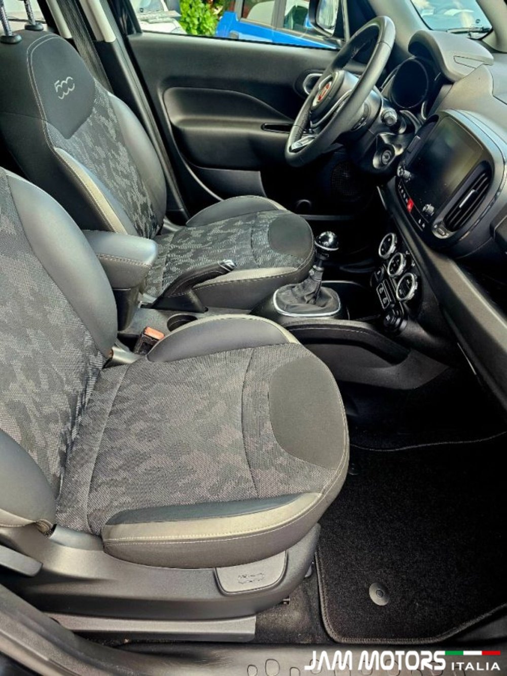 Fiat 500L usata a Como (11)