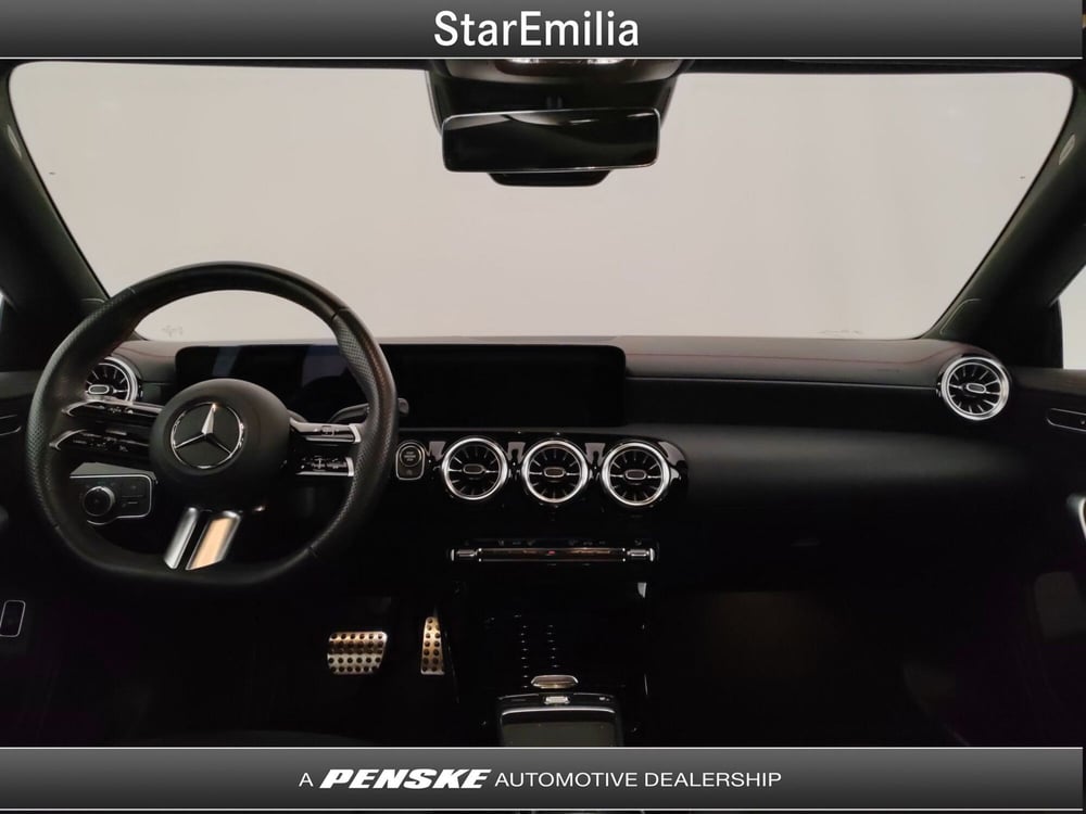 Mercedes-Benz CLA Shooting Brake nuova a Ferrara (9)