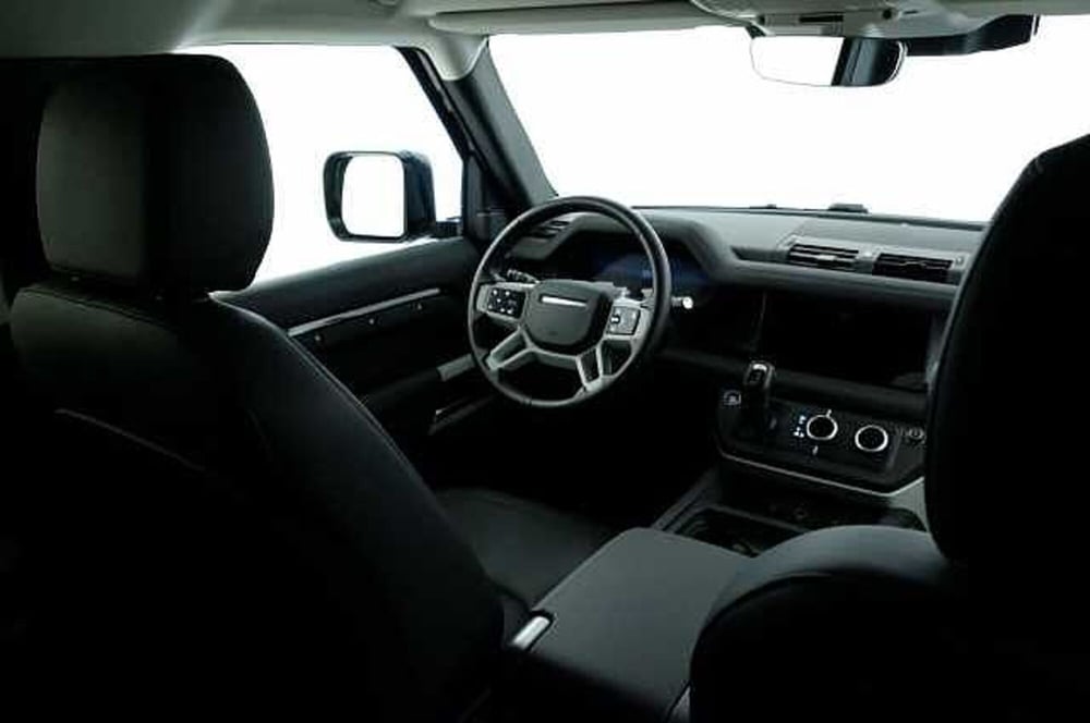 Land Rover Defender usata a Mantova (10)