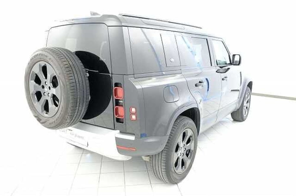 Land Rover Defender usata a Mantova (2)