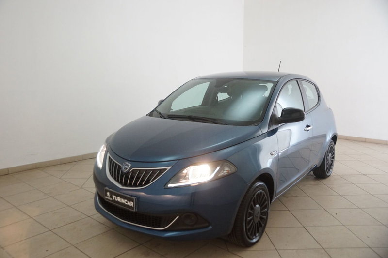 Lancia Ypsilon usata a Torino (16)