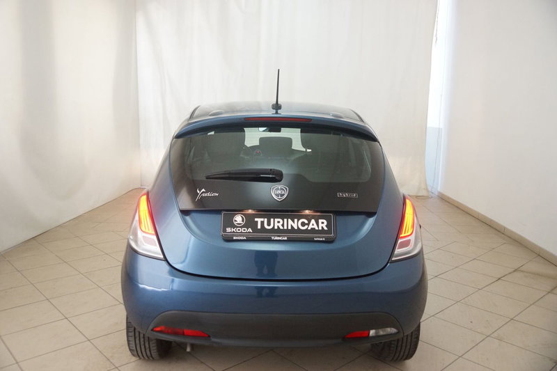 Lancia Ypsilon usata a Torino (18)