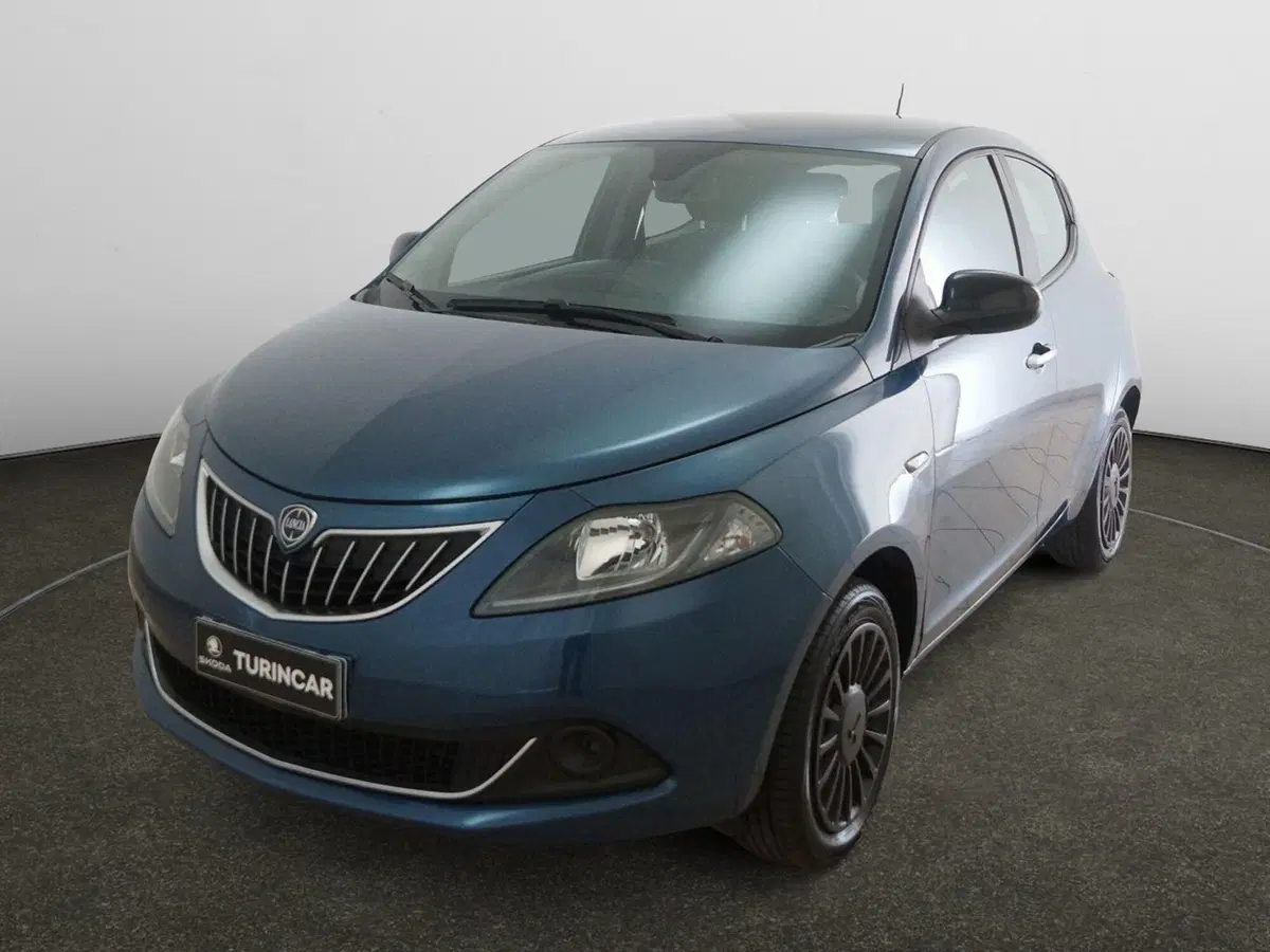 Lancia Ypsilon usata a Torino (3)