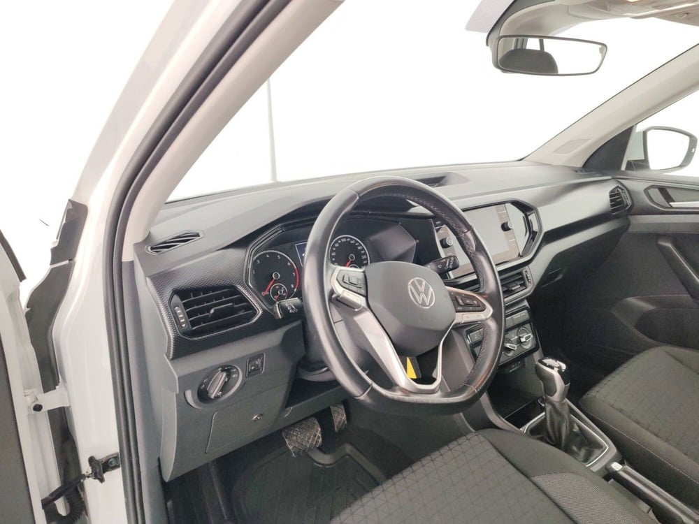 Volkswagen T-Cross usata a Massa-Carrara (12)