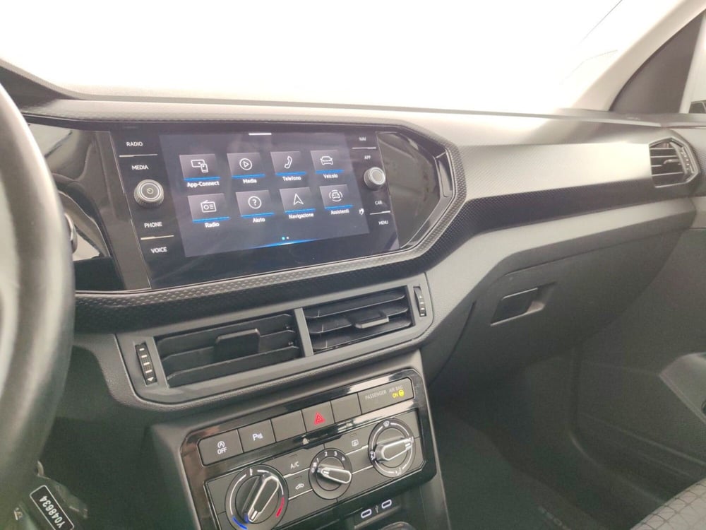 Volkswagen T-Cross usata a Massa-Carrara (19)
