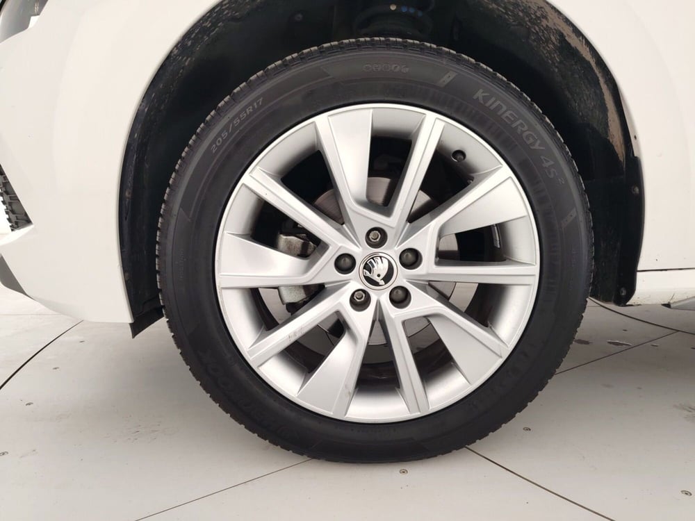 Skoda Kamiq usata a Massa-Carrara (6)